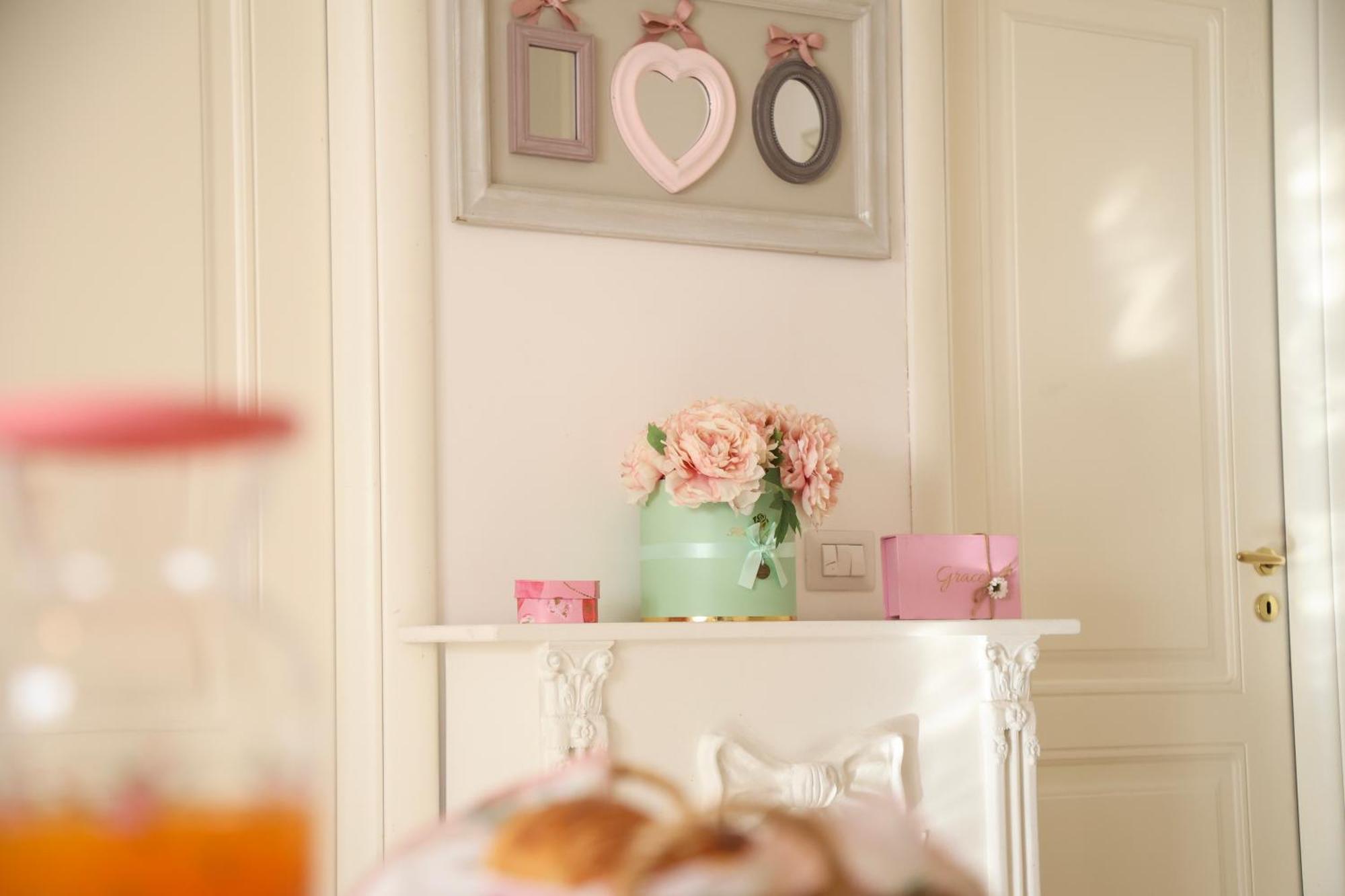 Grace'S Home In The City Center ナポリ エクステリア 写真